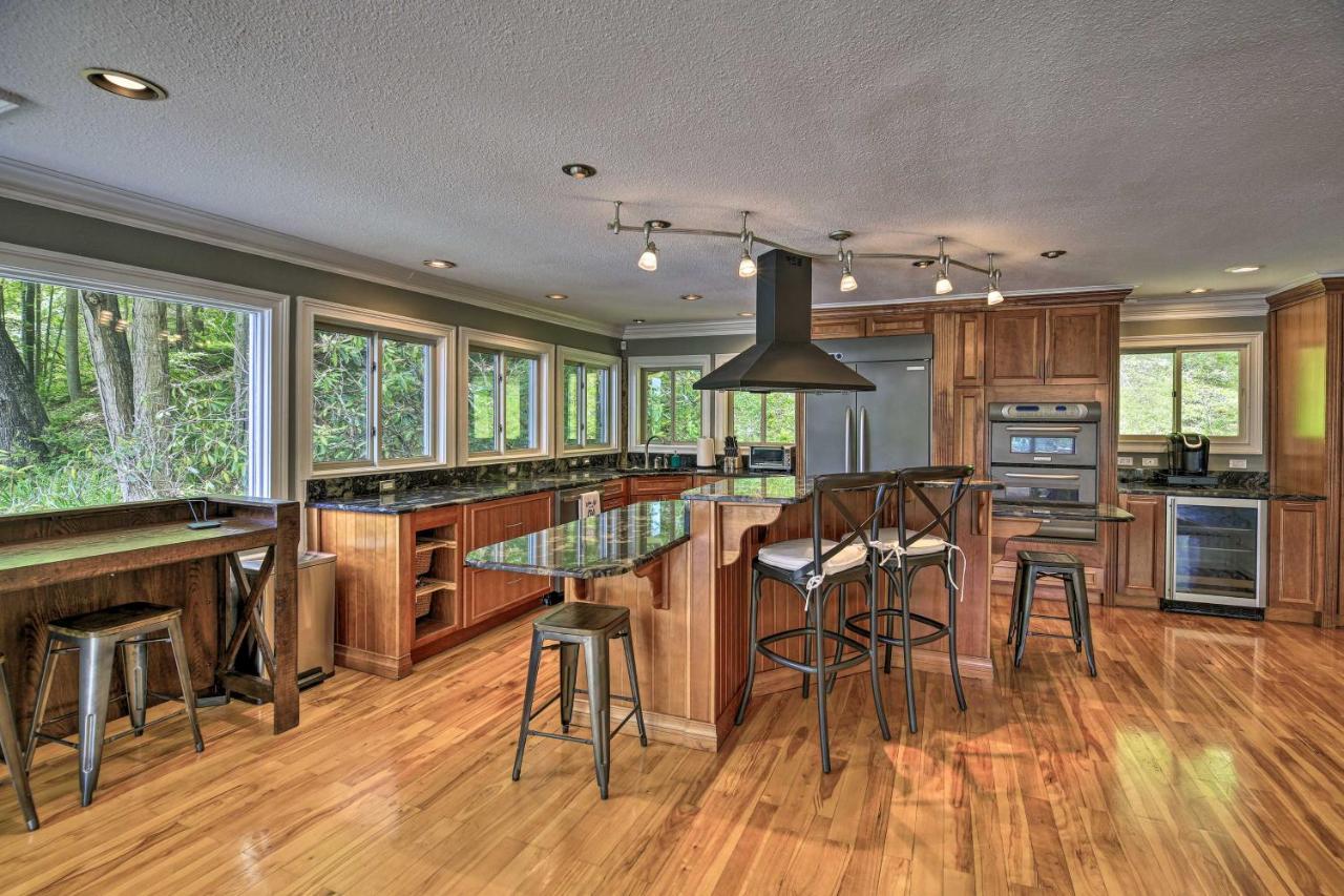 Inviting Family Abode With Dock On Norris Lake! Caryville Ngoại thất bức ảnh