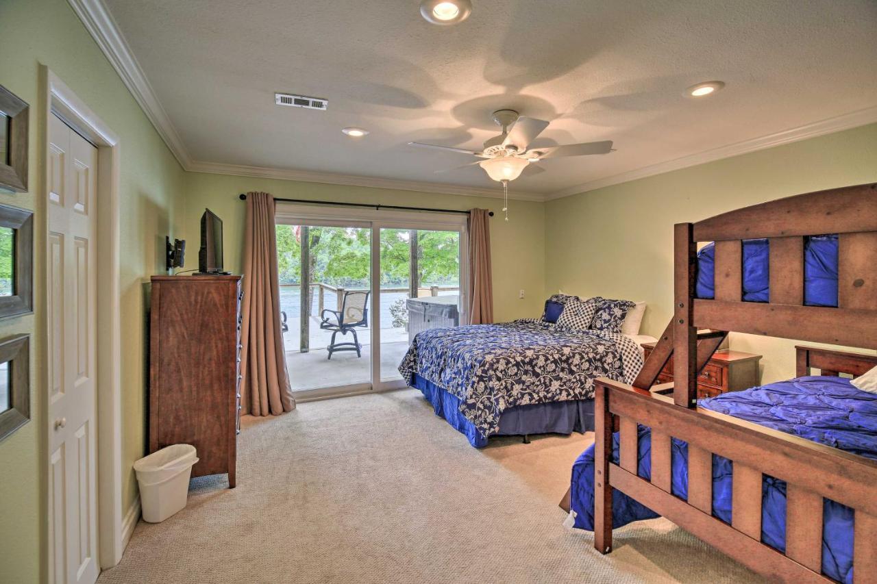 Inviting Family Abode With Dock On Norris Lake! Caryville Ngoại thất bức ảnh
