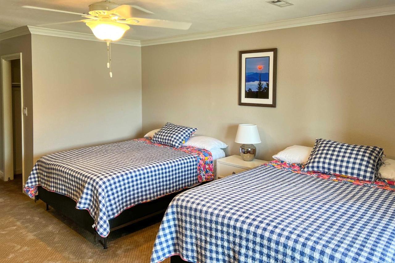 Inviting Family Abode With Dock On Norris Lake! Caryville Ngoại thất bức ảnh